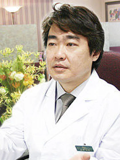 院長 医学博士 志賀 由章の写真