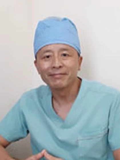 院長 理事長 川本 弘の写真