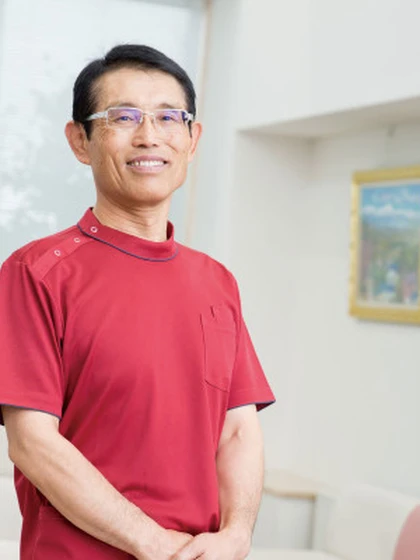 院長 医学博士 前角 久義の写真