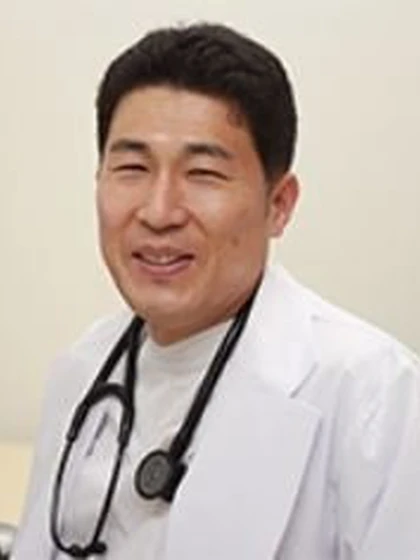 院長 前羽 宏史の写真