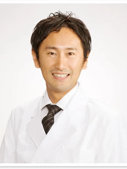院長 平出 星之介の写真