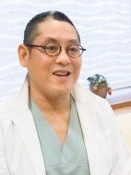 院長 岡田 隆之の写真