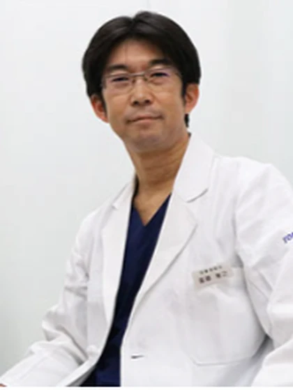 院長 博士(医学) 冨藤 雅之の写真