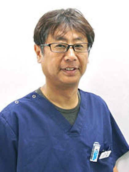 院長 医学博士 三室 治久の写真
