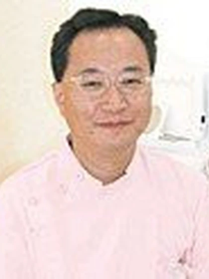 院長 岡田 欣也の写真