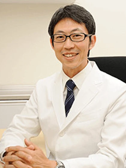 院長 藤本 栄大の写真