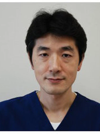 院長 医学博士 右田 良克の写真