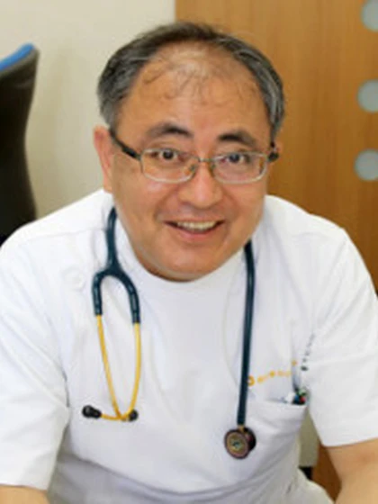 院長 奥間 裕次の写真