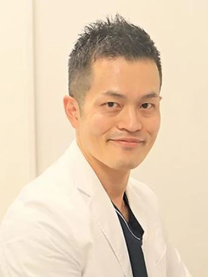 院長 医学博士 穀内 康人の写真
