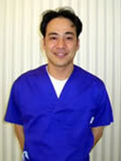 院長 岩根 包明の写真