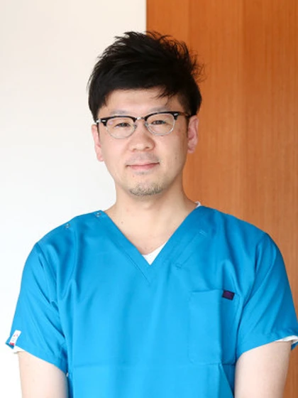 院長 ​医学博士 濵本 佑樹の写真