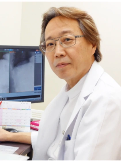 理事長 井上 剛の写真