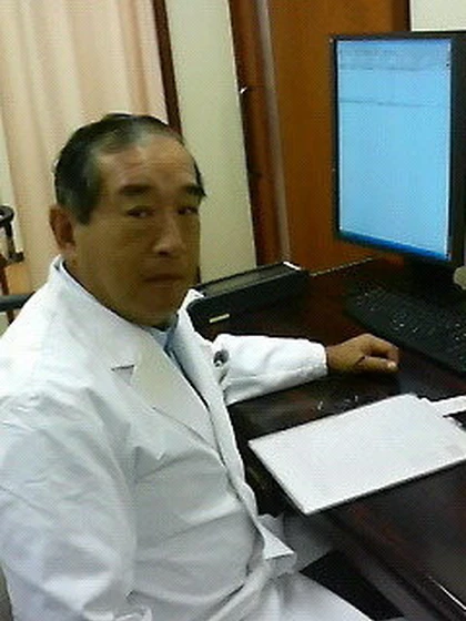 院長 築根 吉彦の写真
