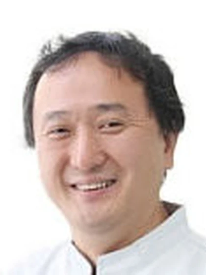 院長 歯学博士 中村 順一の写真