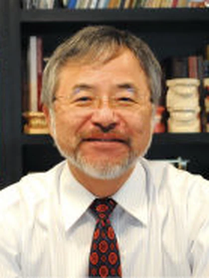 院長 歯学博士 上村 健太郎の写真