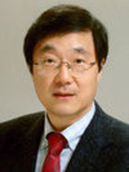 院長 院長・医学博士 吉中 博志の写真