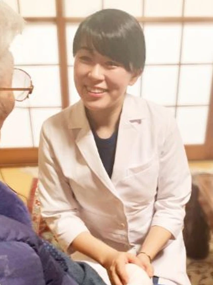 院長 青栁 宇以の写真