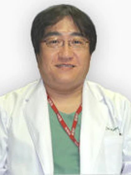 院長 山内 智文の写真
