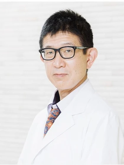 院長 祷 史明の写真