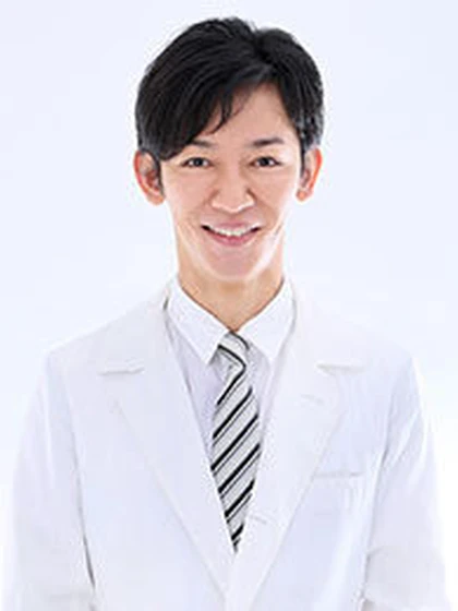 院長 岡本 慎一の写真