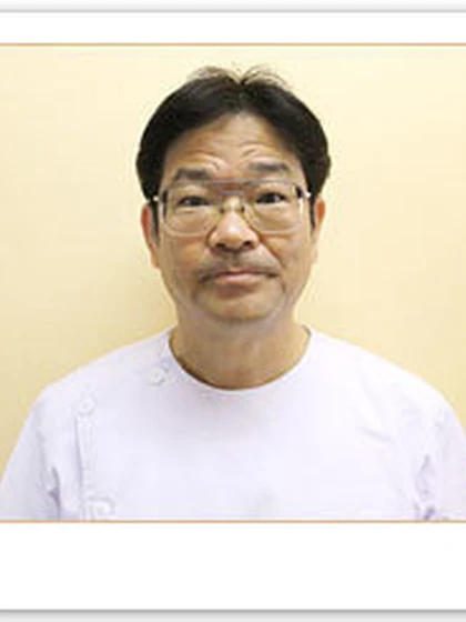 院長 歯学博士 安光 秀人の写真