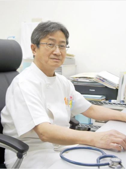 院長 春成 英之の写真