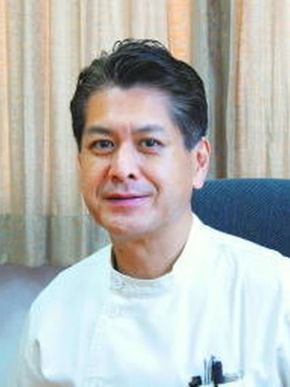 院長 医学博士 新庄 信英の写真