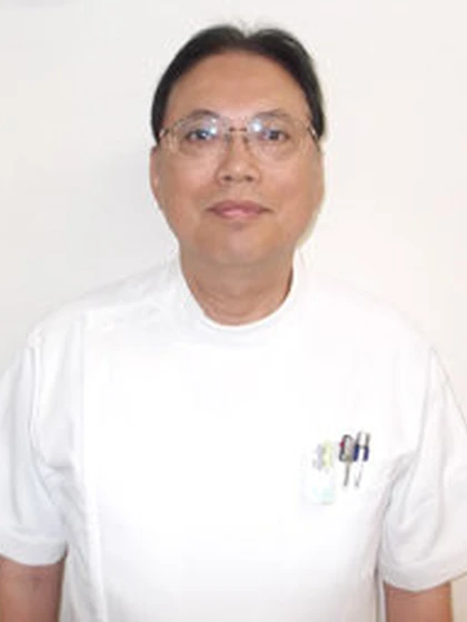 院長 医学博士 寺崎 公二の写真
