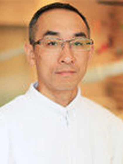 院長 歯学博士 磯野 浩昭の写真