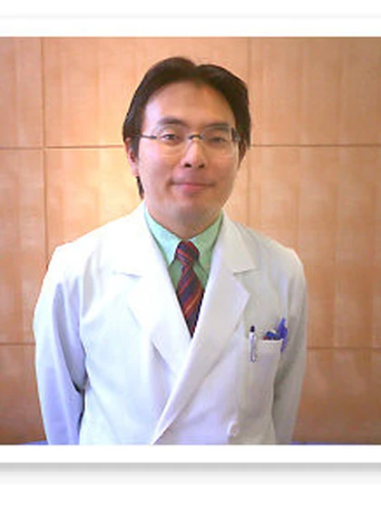 院長 医学博士 内川 友義の写真
