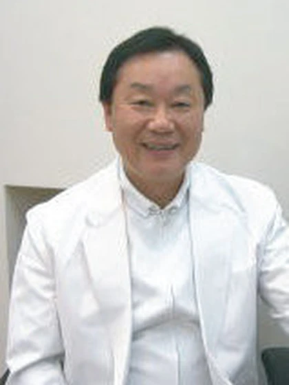 院長 医学博士 古部 勝の写真