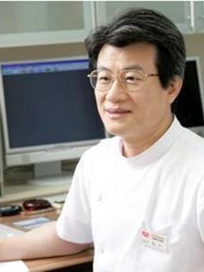 院長 医学博士 松岸 威伸の写真