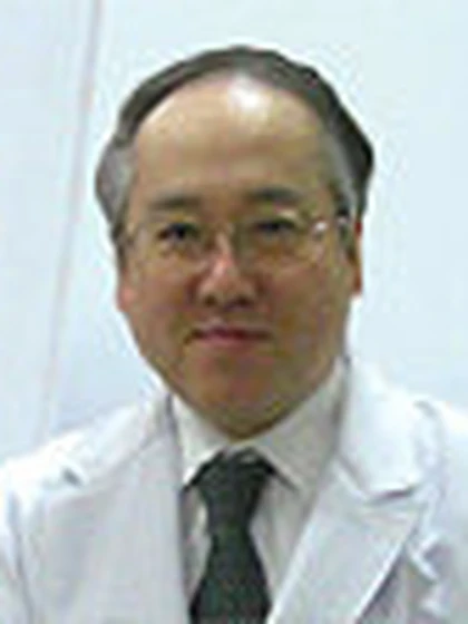 院長 医学博士 岡本 完の写真