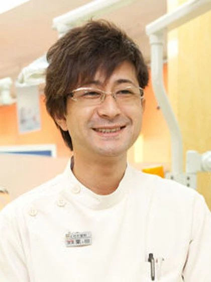 院長 栗田 朋治の写真