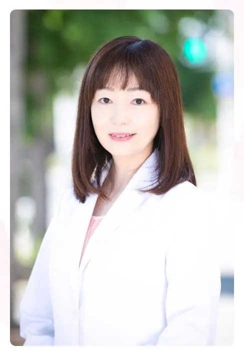 上島 真以子の写真