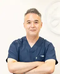 有馬 秀英の写真