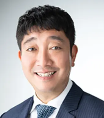 山藤 賢の写真