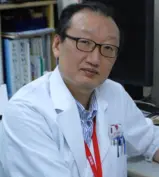 伊平 慶三 の写真
