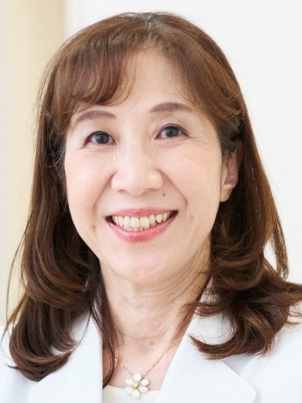 赤石 由佳子の写真