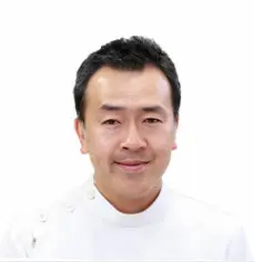 信原 宏礼の写真
