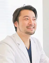 間所 睦の写真