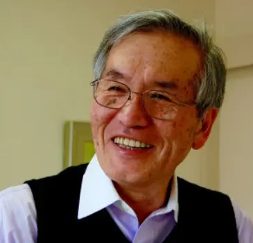 新居 昭紀の写真