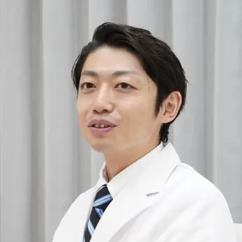 成井 康直の写真