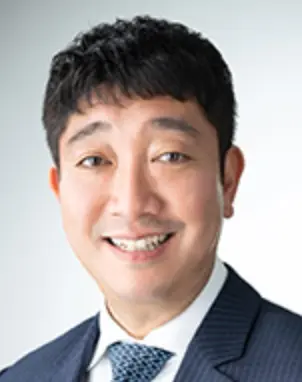 山藤 賢の写真